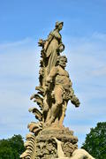 Дворец ЗЕЕХОФ под Бамбергом, Германия. Скульптуры людей 