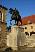 Германия. Мюнхен. Скульптура мужчины на коне 