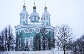 View of the Smolensk cathedral from the apse of the winter