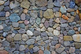 Камни разного цвета