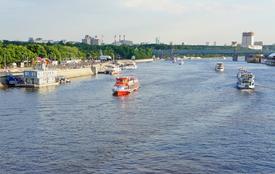 Москва река и вид на парк Горького