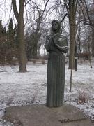 Памятник актрисе Марии Заньковецкой