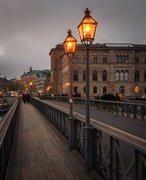 Пешеходный мост с фонарями. Стокгольм, Швеция