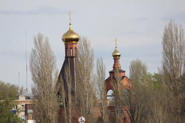 Православный храм на набережной