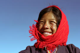 Улыбка тибетской девочки