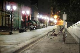 Ночь, улица, велосипед