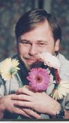Евгений Касперский с цветами