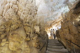 Ливан. Подземная пещера 