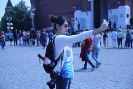 Китайская туристка на Красной площади