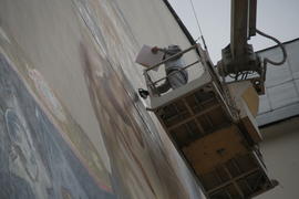 На ул.Арбат, дом 17  в рамках реализации городского проекта "Артфасад" совместно с художниками  JIM-
