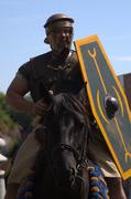 Римский всадник со щитом